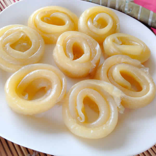 miondo ou baguettes de manioc.